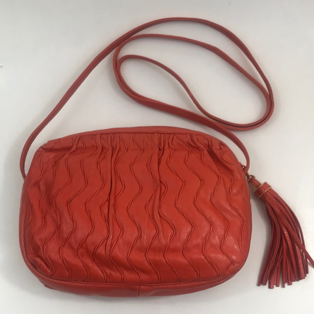 Vintage Sharif purse in coral, VGVC